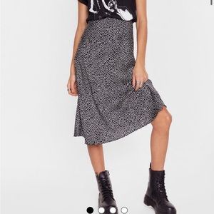 Nwt Nastygal it’s spot over satin midi lack skirt US2